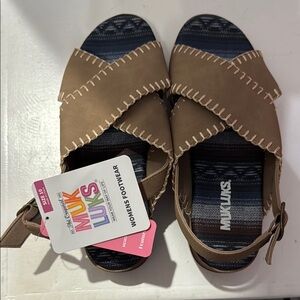 Muk Luks Tan Criss-Cross Sandals